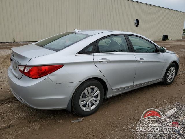 5NPEB4AC4DH559768 2013 HYUNDAI SONATA photo no. 3