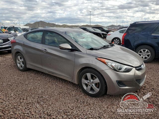 5NPDH4AE3DH238011 2013 HYUNDAI ELANTRA photo no. 4