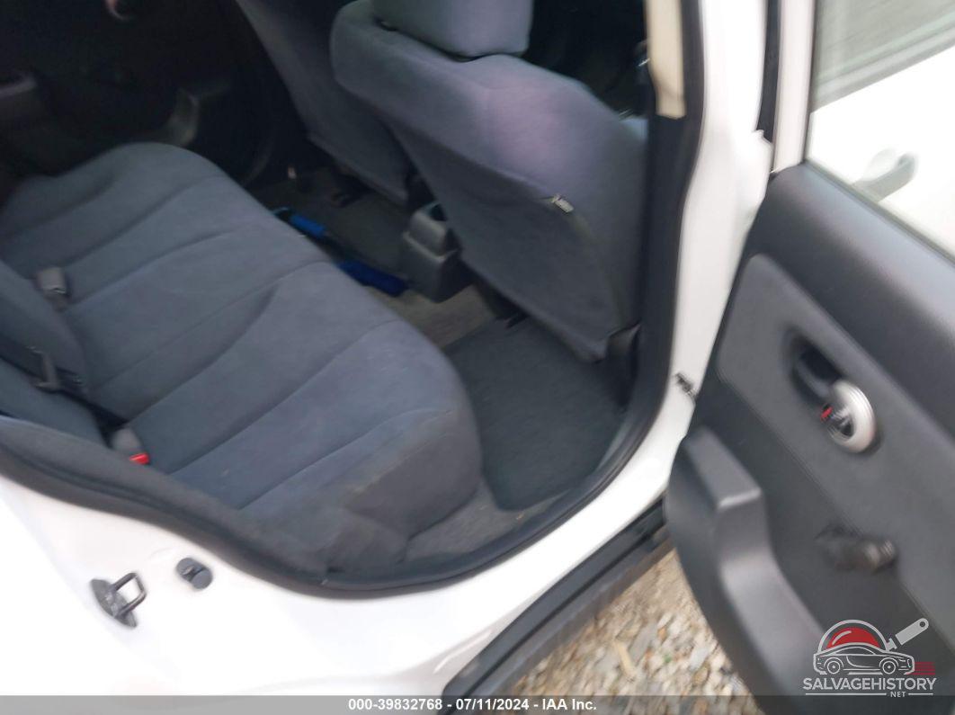 3N1CC1APXBL373450 2011 NISSAN VERSA photo no. 8