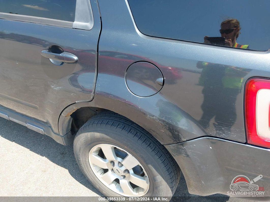 1FMCU94108KA96703 2008 FORD ESCAPE photo no. 6