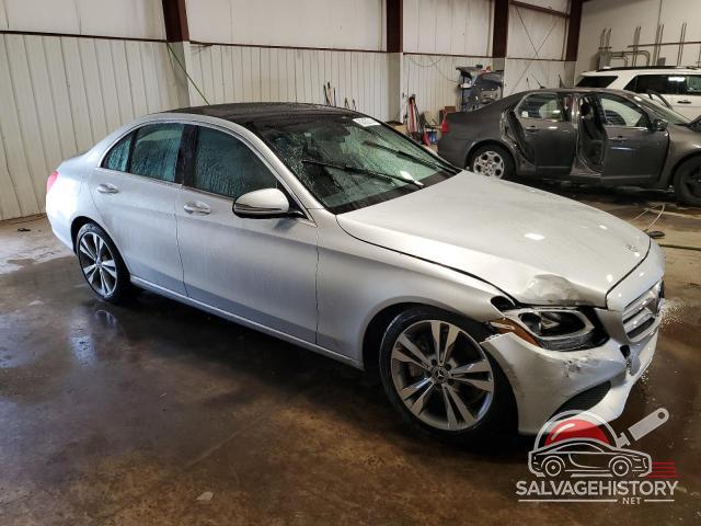 55SWF4KB8JU265135 2018 MERCEDES-BENZ C-CLASS photo no. 4