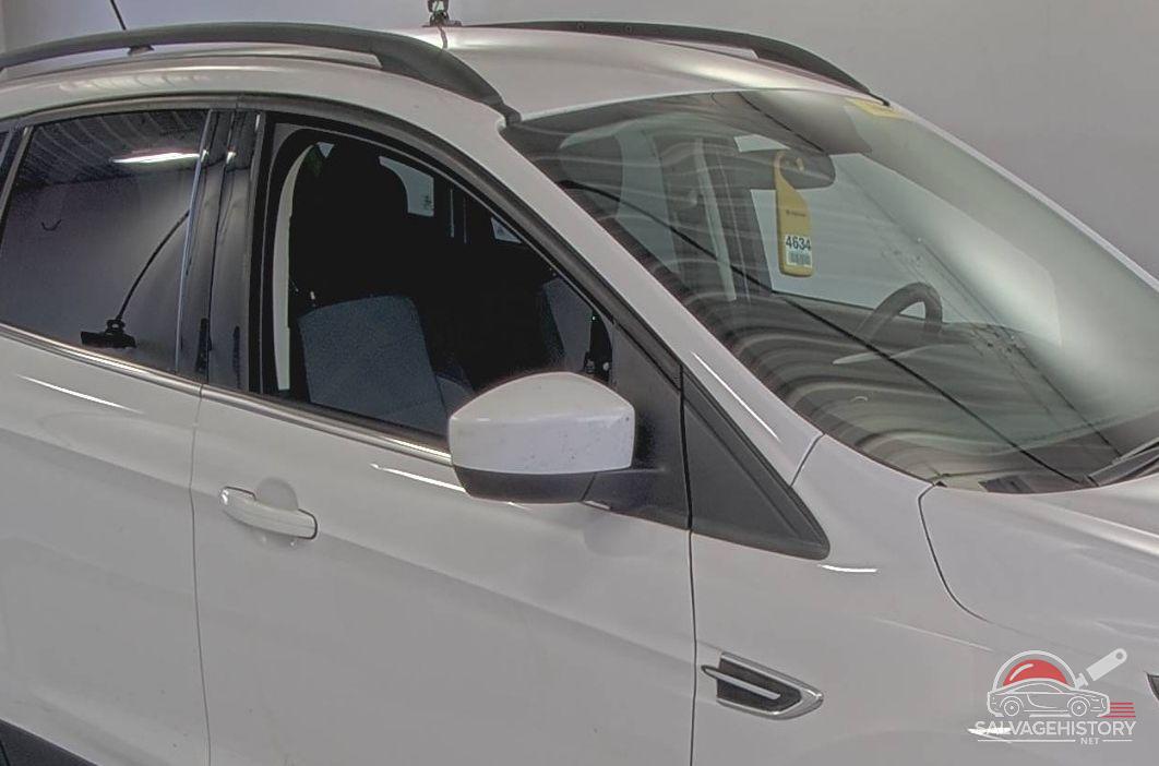 1FMCU9GD4JUA85039 2018 FORD ESCAPE photo no. 4