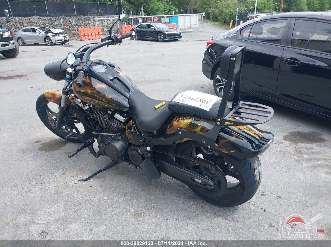 JYAVP27E28A005071 2008 YAMAHA XV1900 photo no. 3