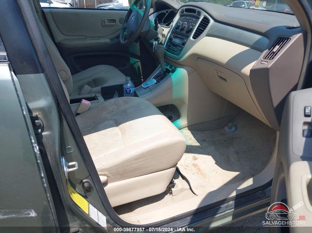 JTEEP21A250112869 2005 TOYOTA HIGHLANDER photo no. 5