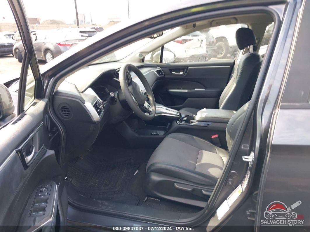 JHMZC5F15KC005061 2019 HONDA CLARITY PLUG-IN HYBRID photo no. 5