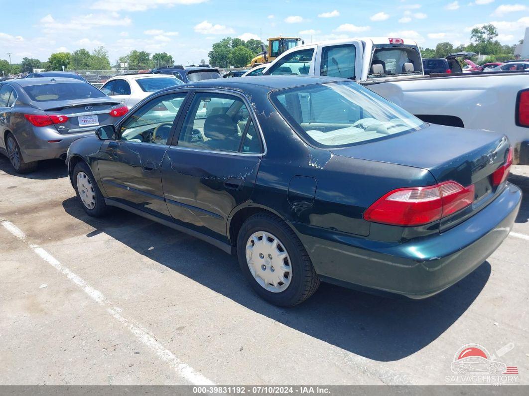 1HGCG5543WA033127 1998 HONDA ACCORD photo no. 3