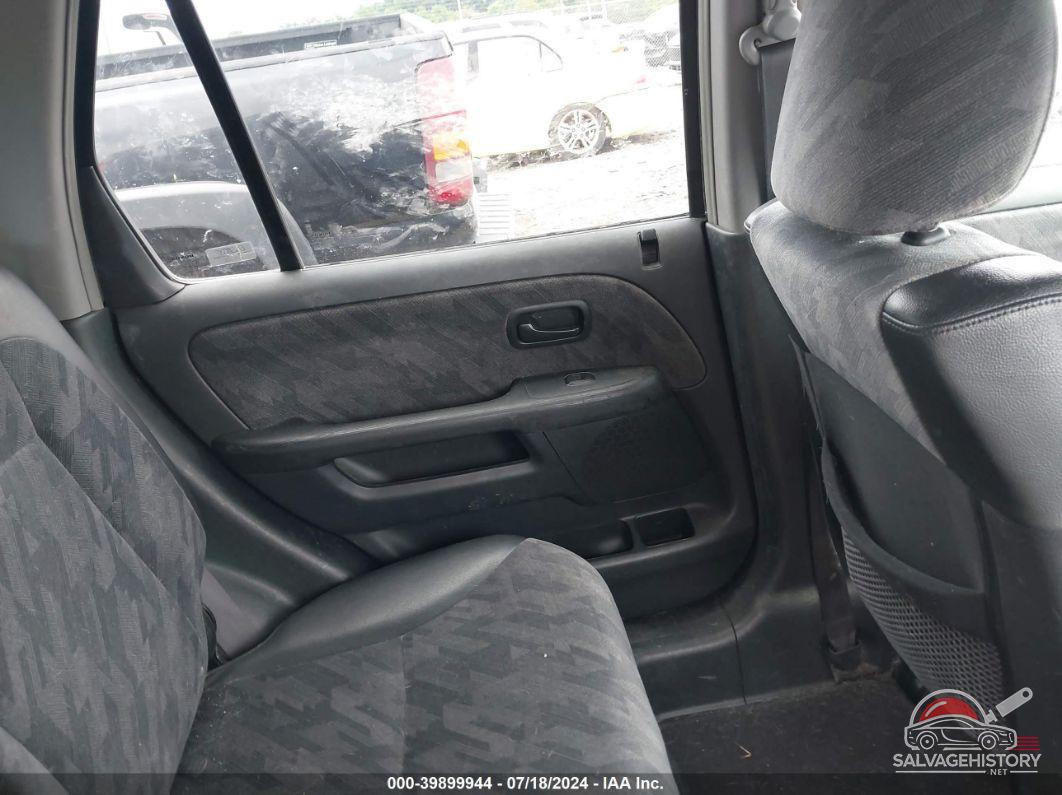 SHSRD78894U238203 2004 HONDA CR-V photo no. 8