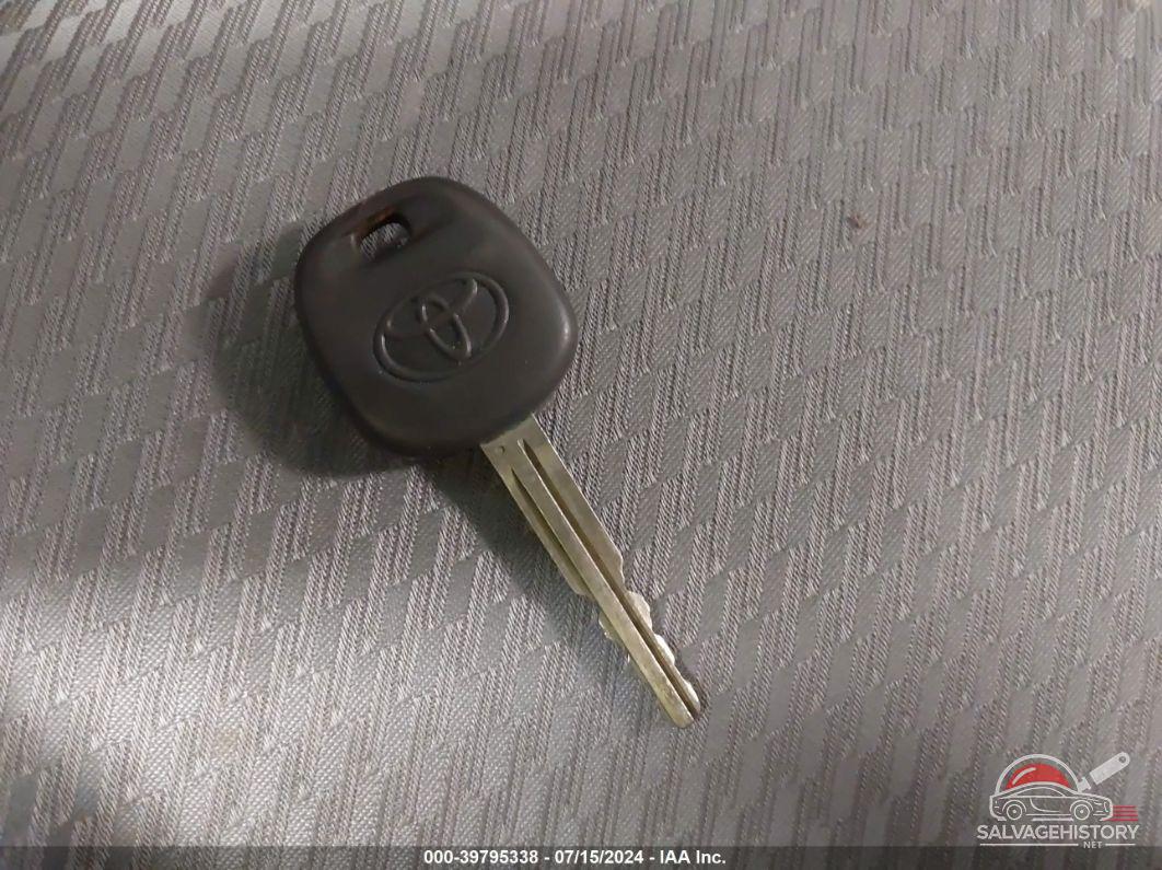 JTEEP21A240049724 2004 TOYOTA HIGHLANDER photo no. 11
