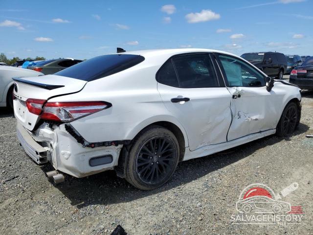 4T1G11AK9LU318841 2020 TOYOTA CAMRY photo no. 3
