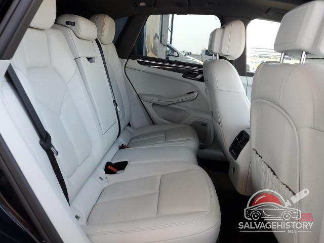 WP1AB2A58JLB33124 2018 PORSCHE MACAN photo no. 10