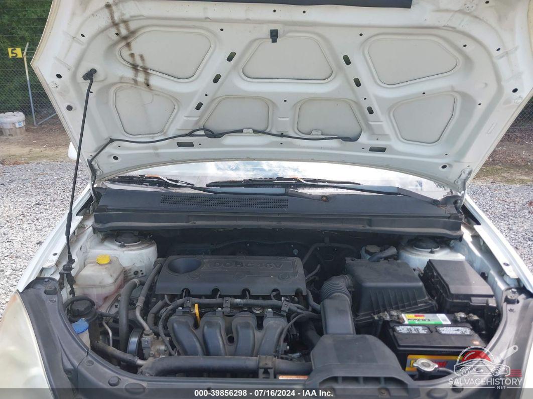 KNAFG528297251769 2009 KIA RONDO photo no. 10