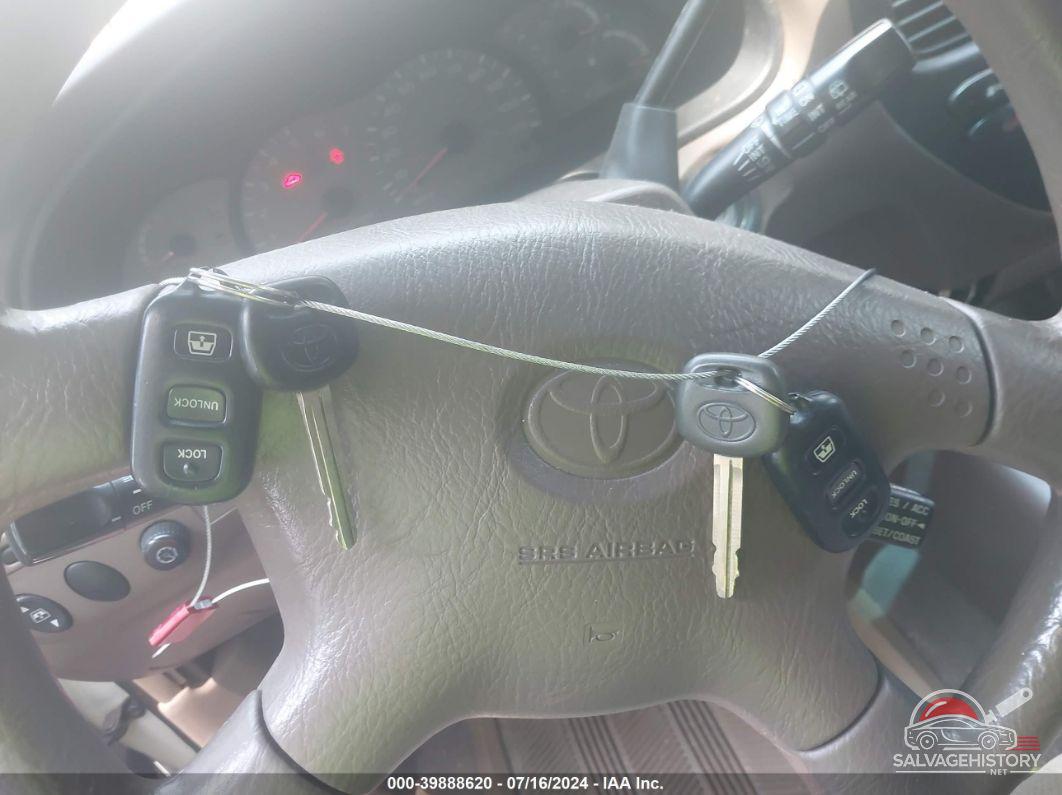 5TDBT44A61S050264 2001 TOYOTA SEQUOIA photo no. 11