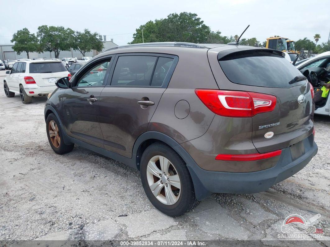 KNDPB3A23D7516893 2013 KIA SPORTAGE photo no. 3