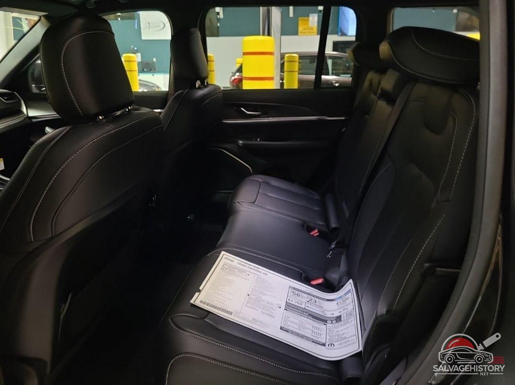1C4RJYB63RC157022 2024 JEEP GRAND CHEROKEE 4XE photo no. 5