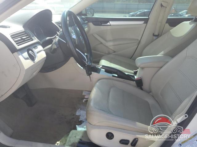 1VWBH7A30DC057643 2013 VOLKSWAGEN PASSAT photo no. 7