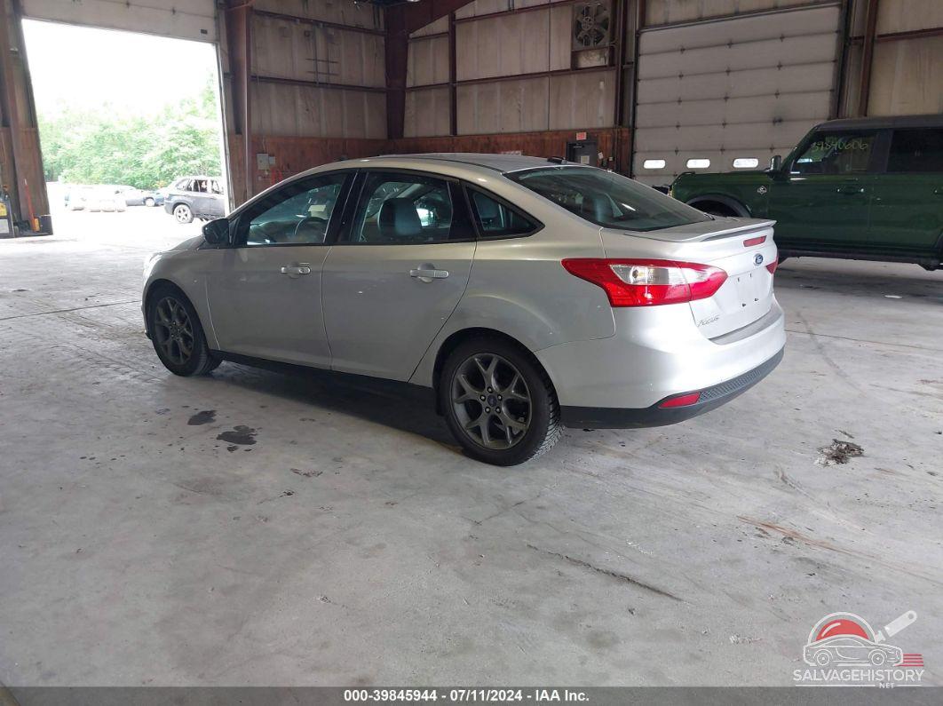 1FADP3F25DL320318 2013 FORD FOCUS photo no. 3