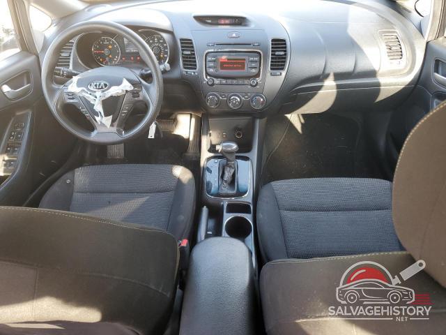 3KPFK4A71HE076692 2017 KIA FORTE photo no. 8