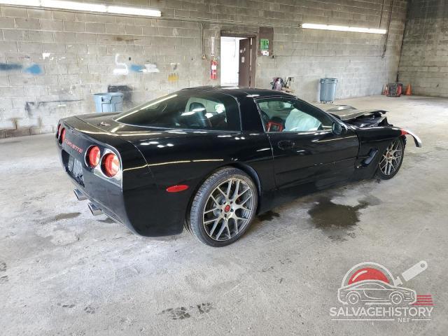 1G1YY22G945115019 2004 CHEVROLET CORVETTE photo no. 3