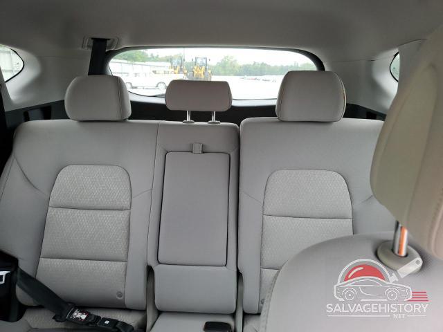KM8J3CA43HU490481 2017 HYUNDAI TUCSON photo no. 10