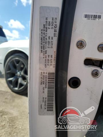 2C3CDZAG7GH254428 2016 DODGE CHALLENGER photo no. 13