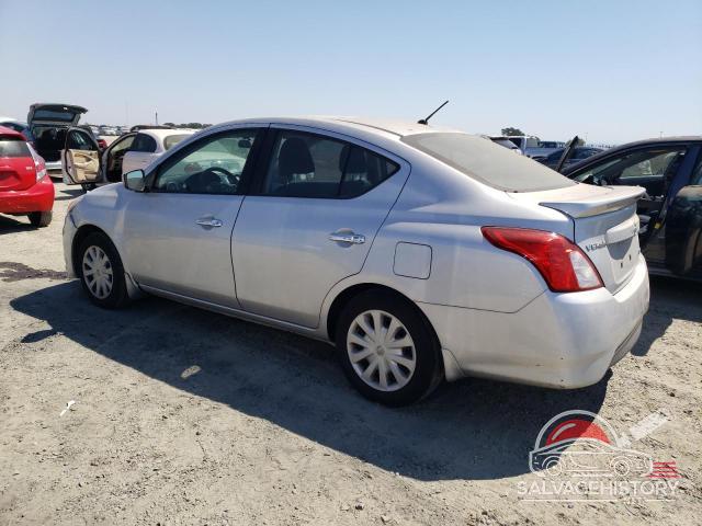 3N1CN7AP8FL806458 2015 NISSAN VERSA photo no. 2