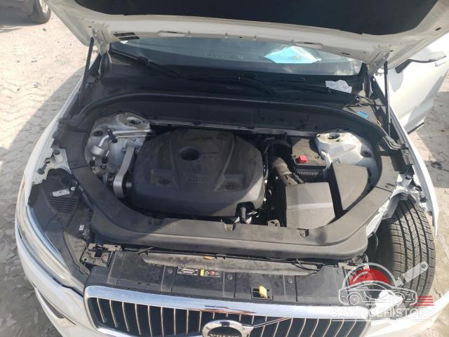 YV4102RL9J1023962 2018 VOLVO XC60 photo no. 12