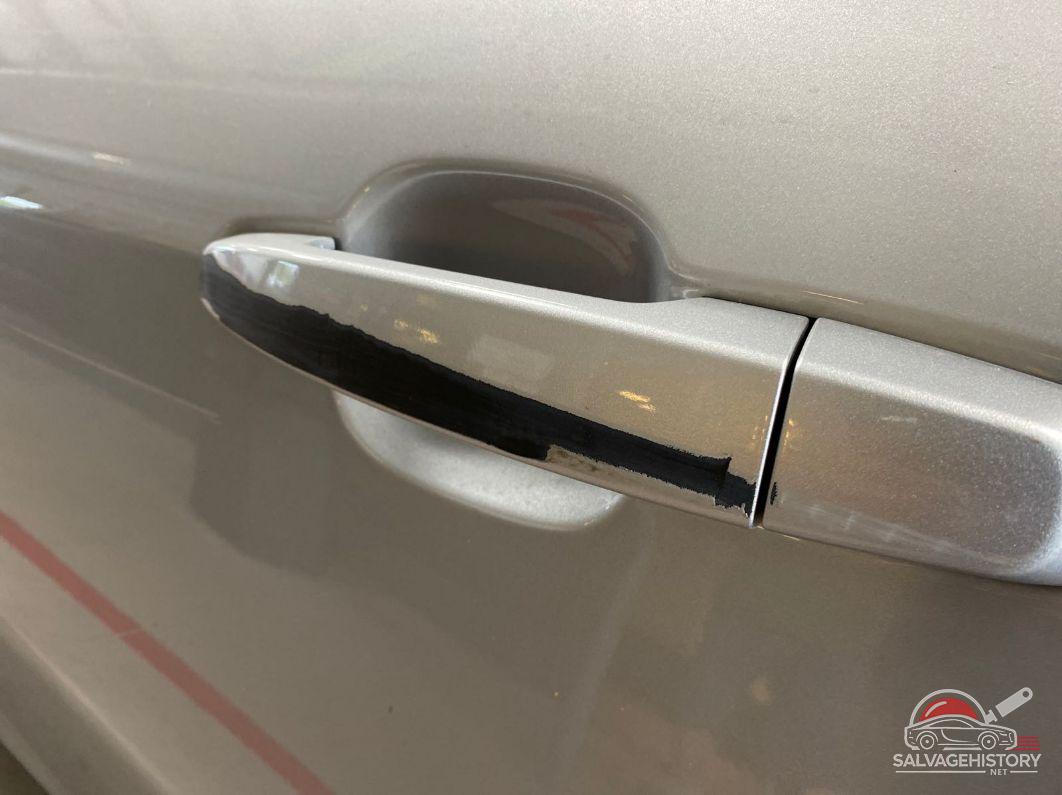 2GNAXUEV8L6229704 2020 CHEVROLET EQUINOX photo no. 3