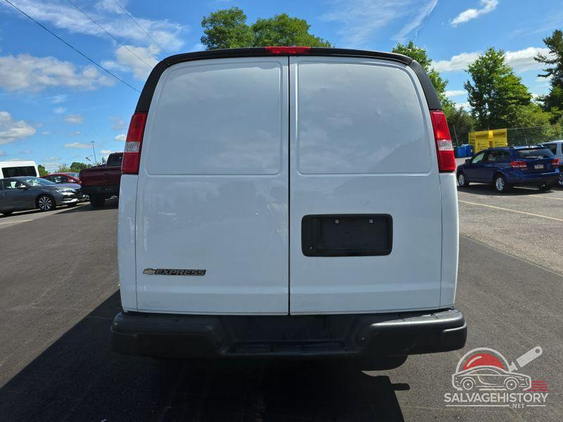 1GCWGAFP7M1309674 2021 CHEVROLET EXPRESS CARGO photo no. 2