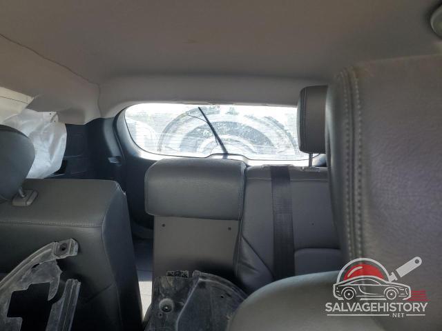 5NMZU3LB0JH101213 2018 HYUNDAI SANTA FE photo no. 10