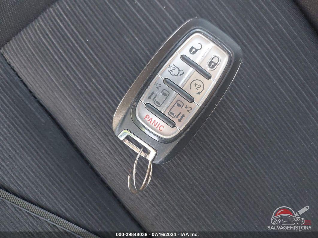2C4RC1CG7NR227115 2022 CHRYSLER VOYAGER photo no. 11