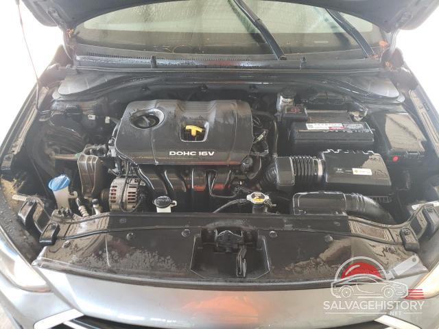 5NPD74LF2JH348679 2018 HYUNDAI ELANTRA photo no. 11