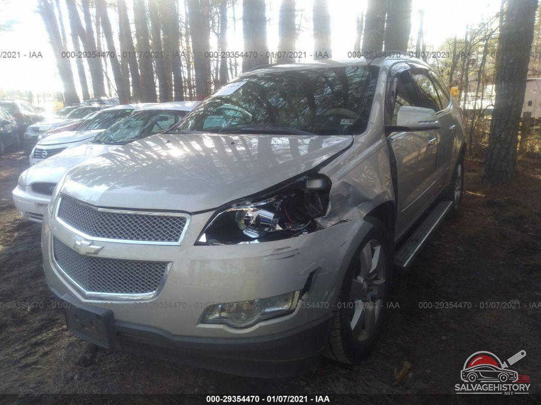 1GNKRLED1BJ361978 2011 CHEVROLET TRAVERSE photo no. 2