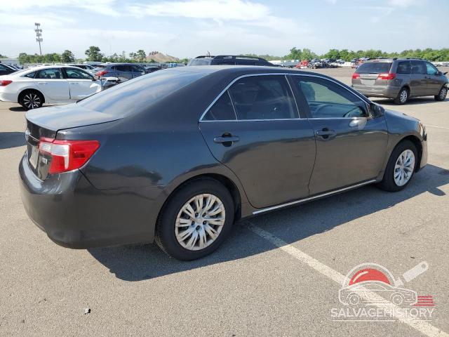 4T1BD1FK1EU141389 2014 TOYOTA CAMRY photo no. 3