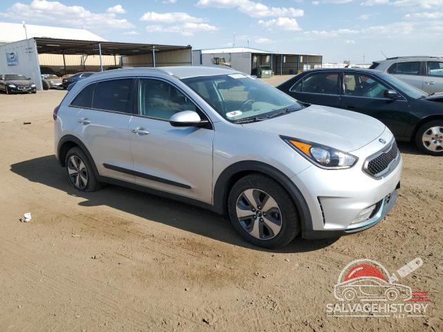 KNDCM3LD5K5345032 2019 KIA NIRO photo no. 4