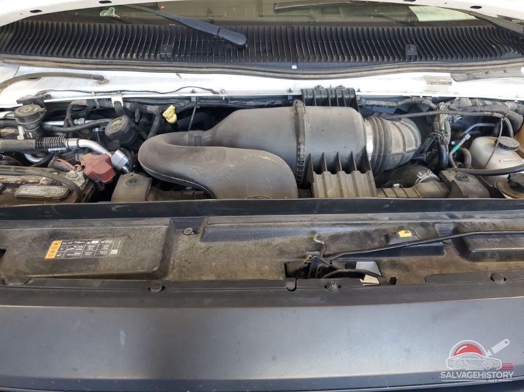 1FDXE4FS2JDC24988 2018 FORD E-450 CUTAWAY photo no. 7
