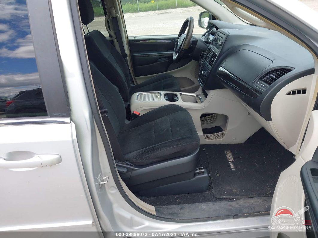 2C4RDGDG5CR109737 2012 DODGE GRAND CARAVAN photo no. 5
