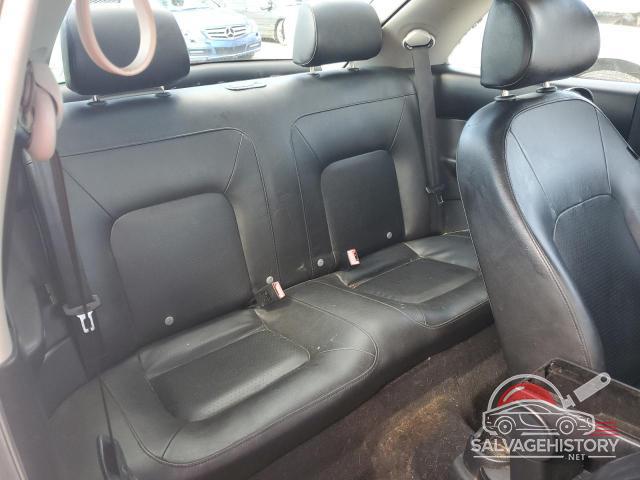 3VWPG3AG0AM008828 2010 VOLKSWAGEN BEETLE photo no. 10