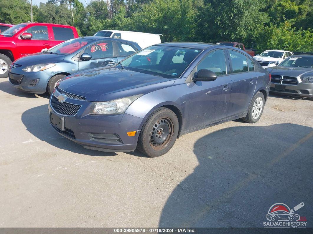 1G1PA5SG5E7170428 2014 CHEVROLET CRUZE photo no. 2