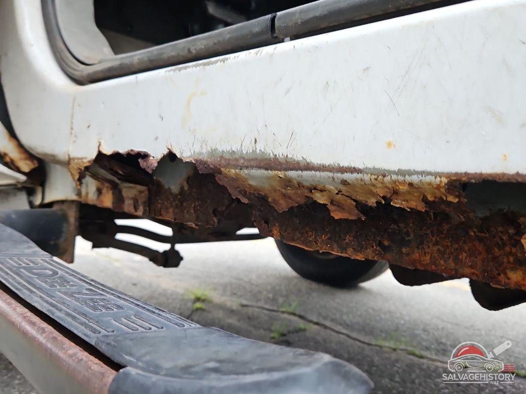 1FDAF56FX3EB18104 2003 FORD F-550 photo no. 4