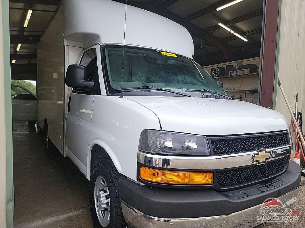 1GB0GRFG4K1220120 2019 CHEVROLET EXPRESS G3500 photo no. 4