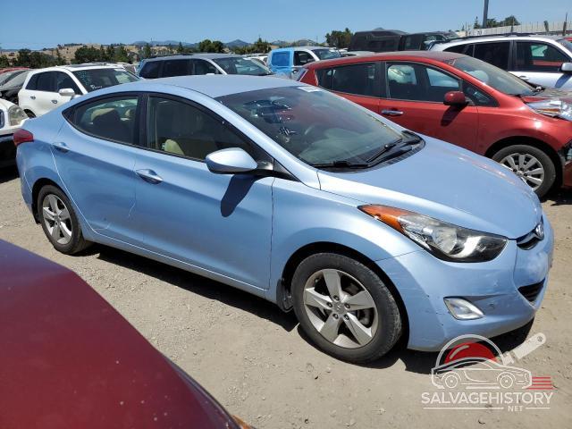 KMHDH4AEXDU568195 2013 HYUNDAI ELANTRA photo no. 4