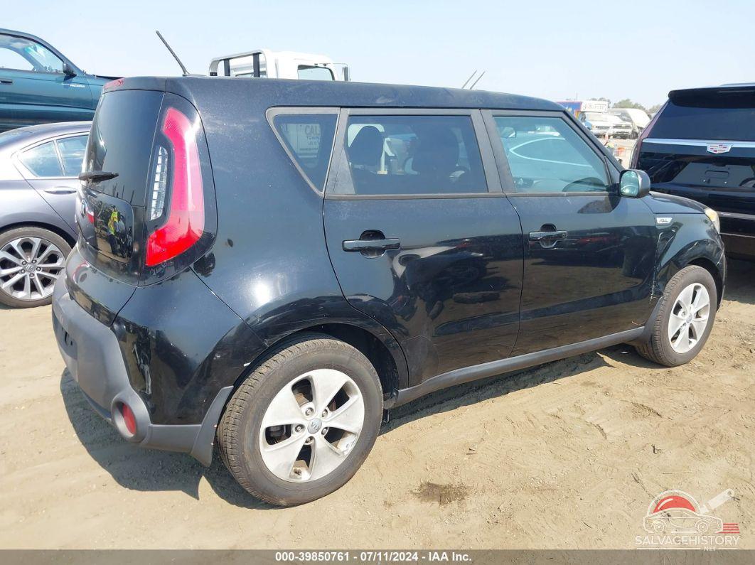 KNDJN2A25G7245136 2016 KIA SOUL photo no. 4