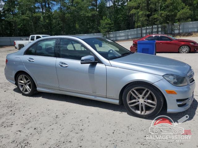 WDDGF4HB8DR278095 2013 MERCEDES-BENZ C 250 photo no. 4