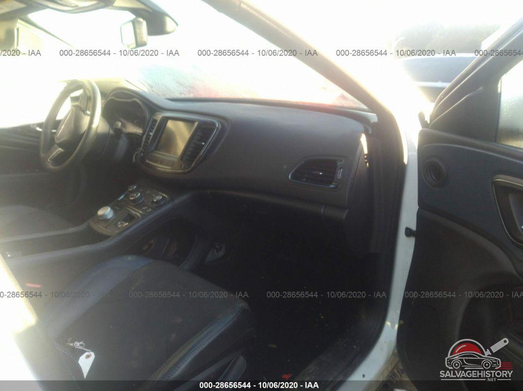 1C3CCCBB9GN113676 2016 CHRYSLER 200 photo no. 5