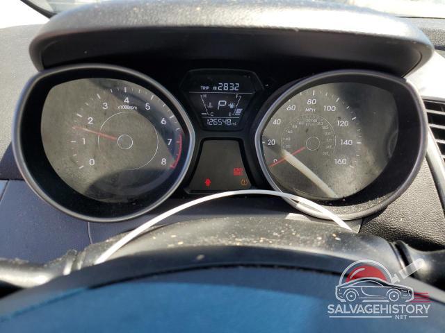 5NPDH4AE5GH704543 2016 HYUNDAI ELANTRA photo no. 9