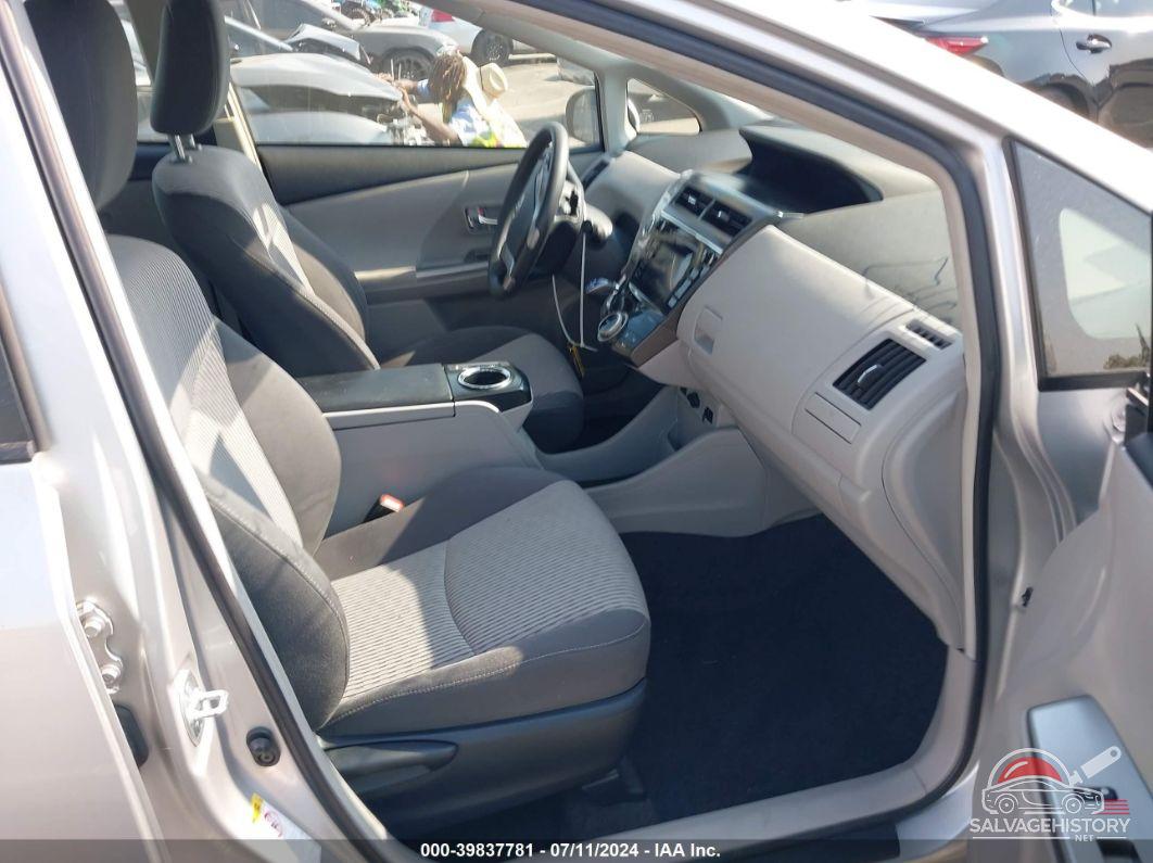 JTDZN3EU3GJ041006 2016 TOYOTA PRIUS V photo no. 5