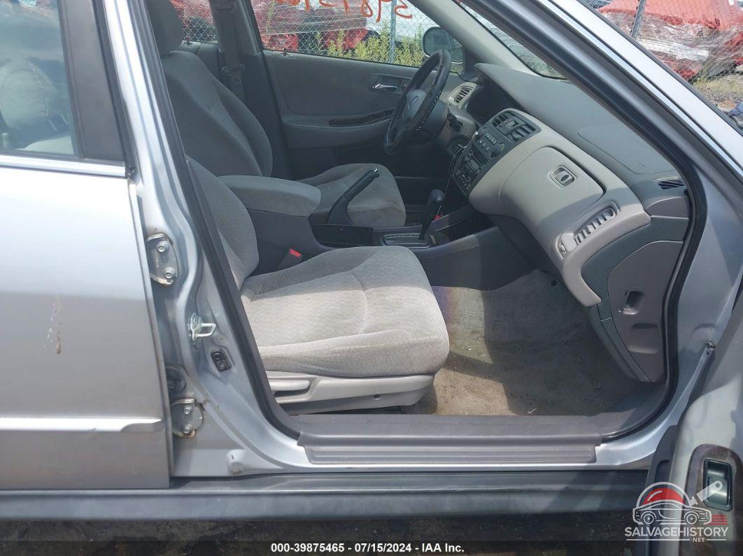 1HGCG66872A111524 2002 HONDA ACCORD photo no. 5
