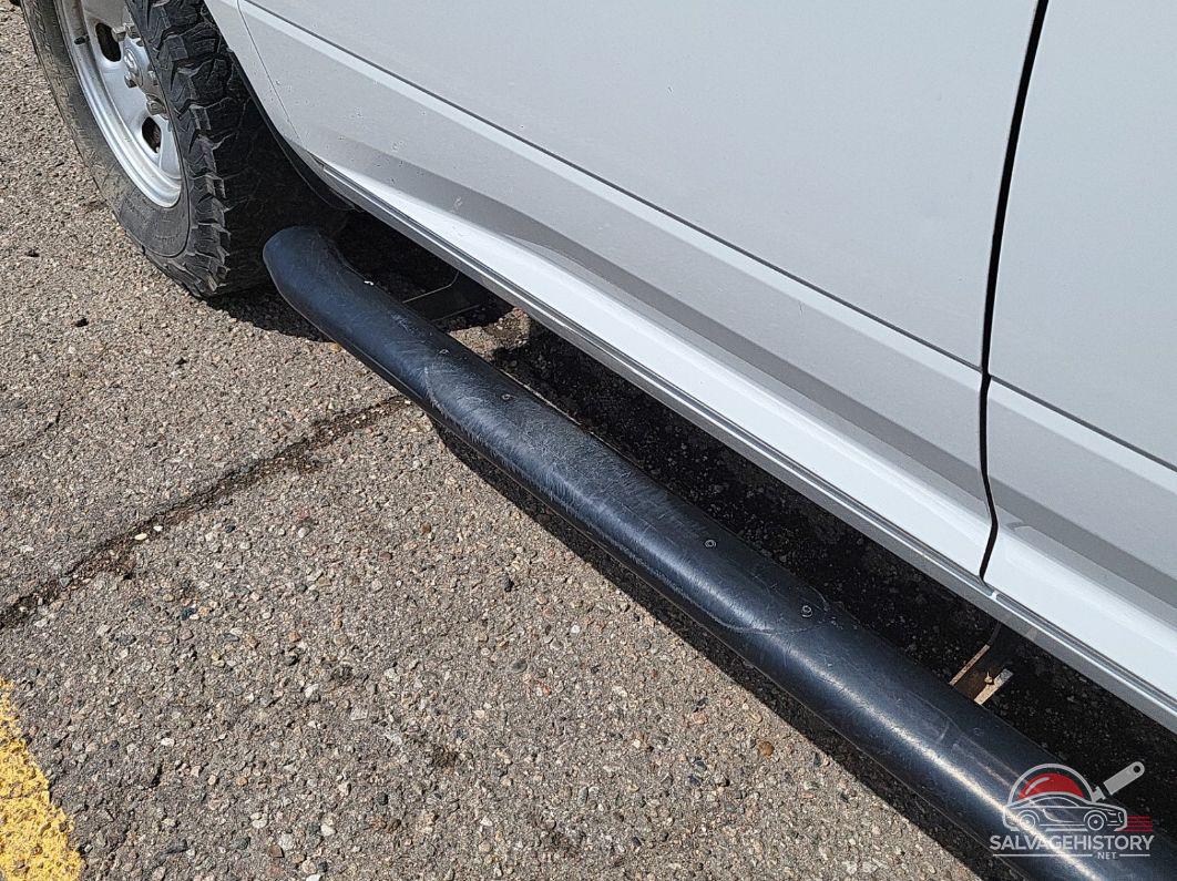 1C6RR7ST3KS599732 2019 RAM 1500 CLASSIC photo no. 3