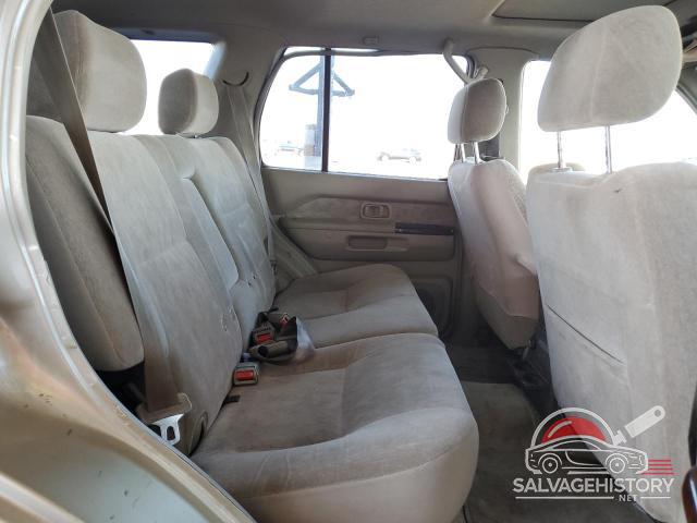 JN8AR07S5YW418844 2000 NISSAN PATHFINDER photo no. 10