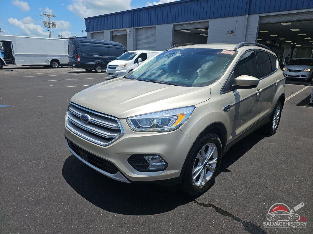 1FMCU0HD0JUC41295 2018 FORD ESCAPE photo no. 10